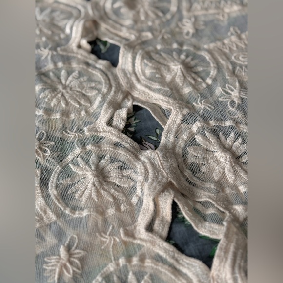 Jen’s Pirate Booty Pixie French Kaftan | OS | Natural Pixie - Picture 3 of 11